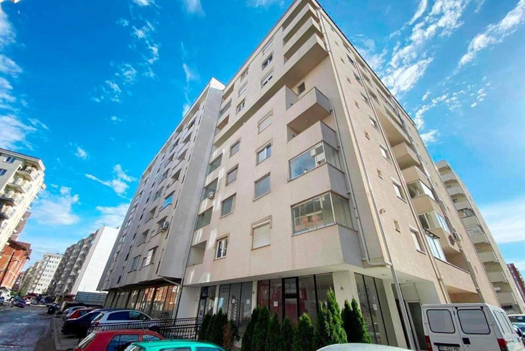 1-Bedroom Apartment Fushe Kosove Kosovo Polje Экстерьер фото